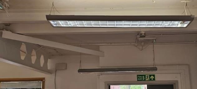 Figure 2: Castellated steel beams supporting the RAAC panels with diagonal braces