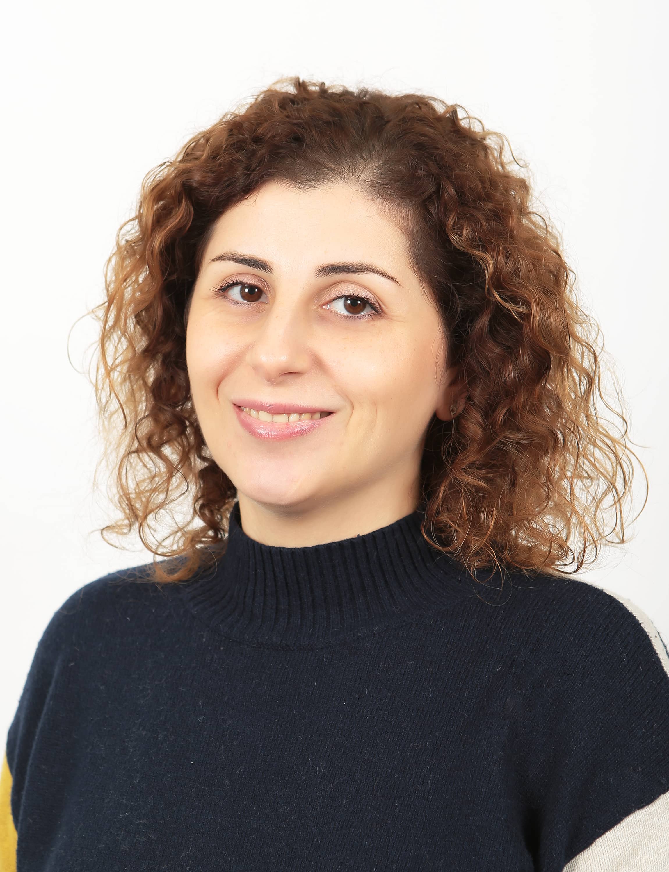 Maes Esber BArch Architect 